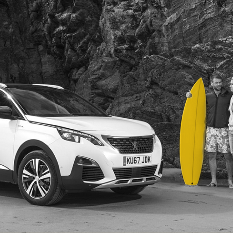 LOUEZ UNE PEUGEOT 5008 AVEC 15% DE REMISE
